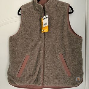 Women’s Carhartt reversible vest
